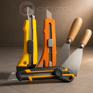 ARICOL KNIFE AND SCRAPPERS